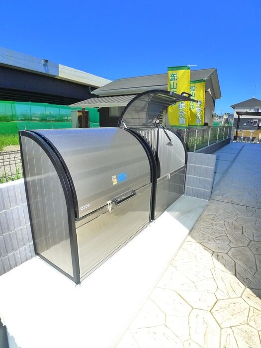 物件外観写真4　(建物設備)