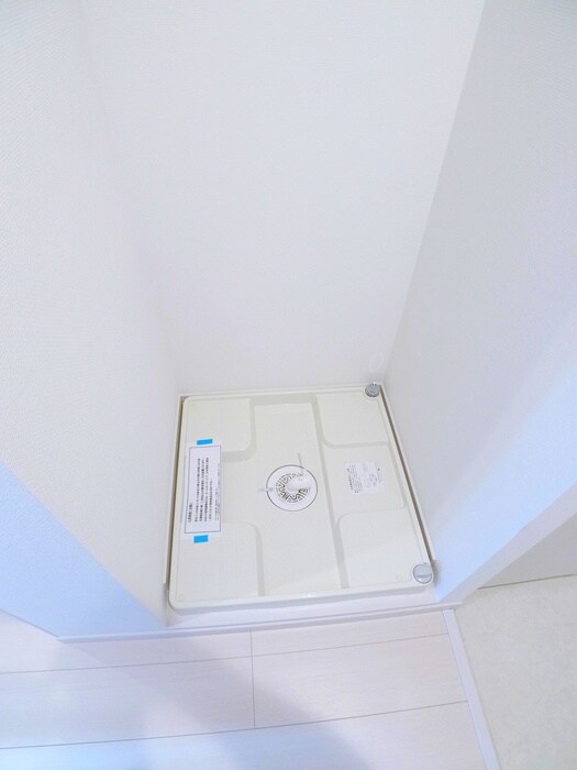 物件内観写真15　(洗濯機置場)