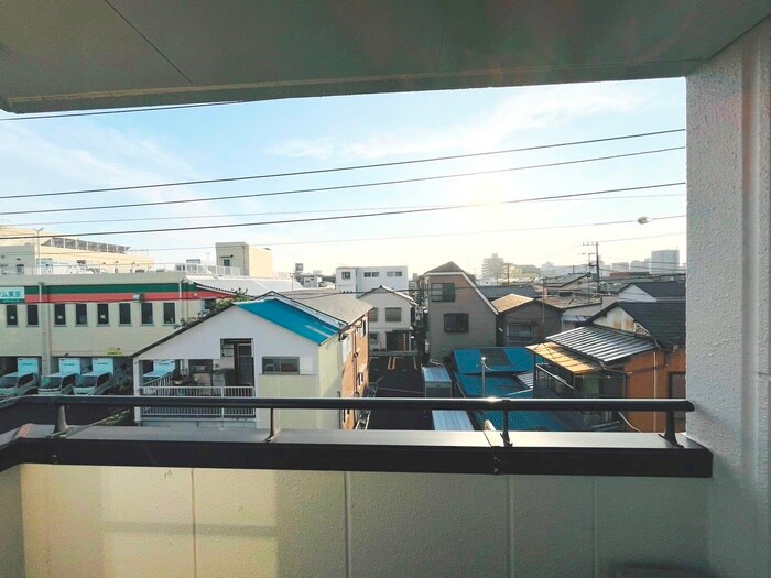 物件内観写真15　(室内からの展望)