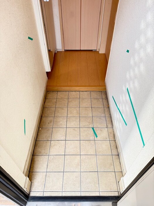 物件内観写真22　(玄関)