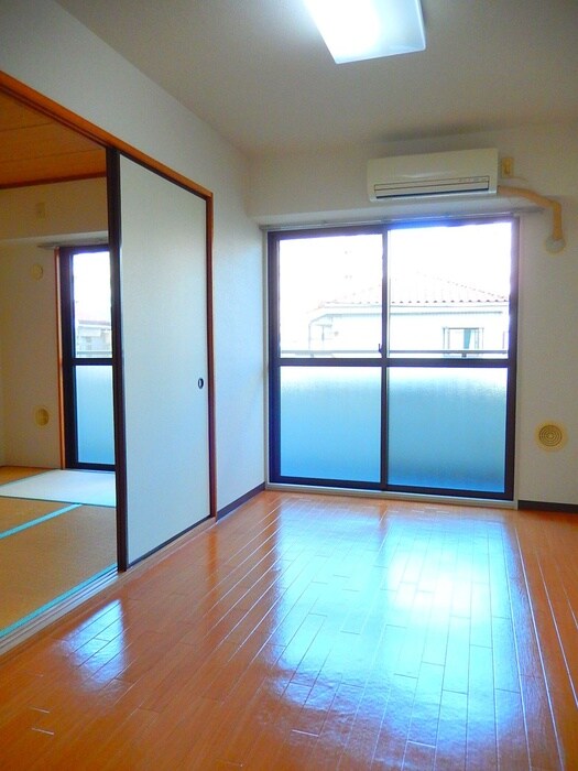 物件内観写真7　(居室)