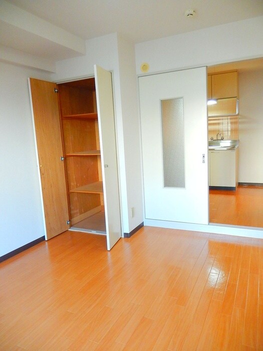 物件内観写真10　(収納)