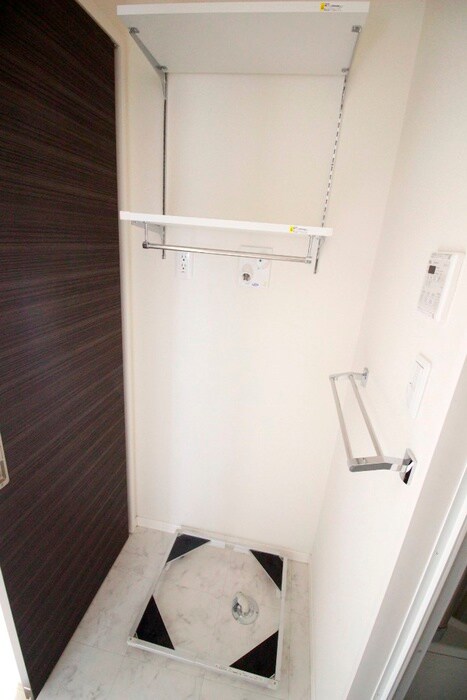 物件内観写真19　(洗濯機置場)