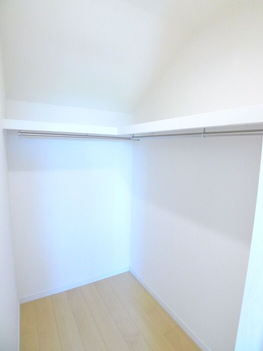 物件内観写真15　(収納)