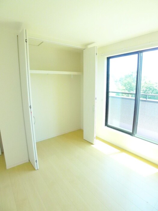 物件内観写真17　(収納)