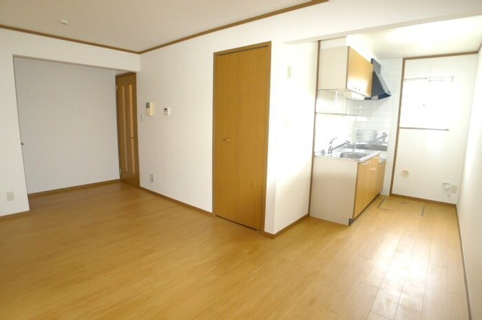 物件内観写真8　(居室)