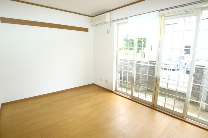 物件内観写真9　(室内からの展望)