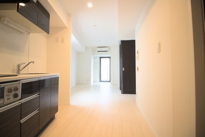 物件内観写真8　(廊下)