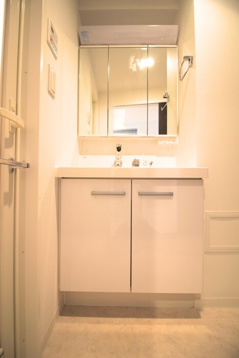 物件内観写真11　(洗面)