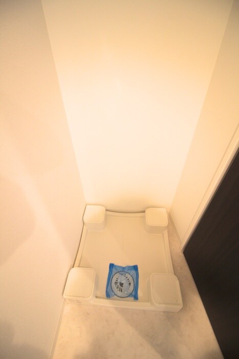 物件内観写真15　(洗濯機置場)