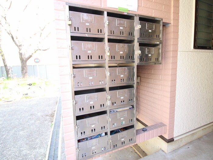 物件外観写真4　(建物設備)