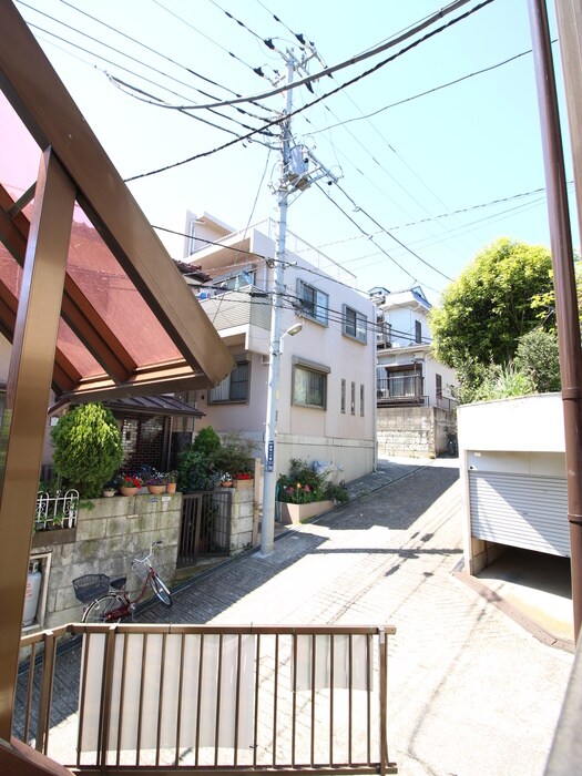 物件内観写真16　(室内からの展望)