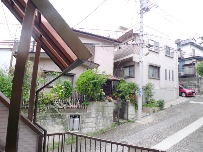 物件内観写真18　(室内からの展望)