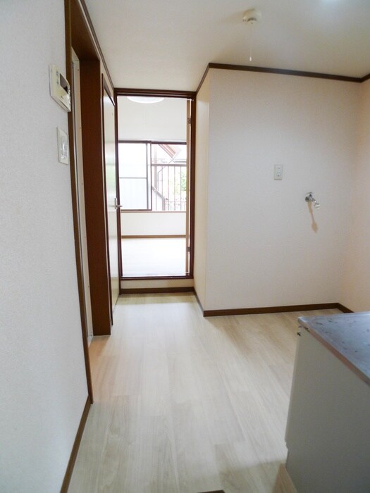 物件内観写真21　(廊下)