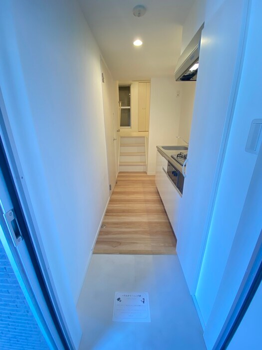 物件内観写真7　(玄関)