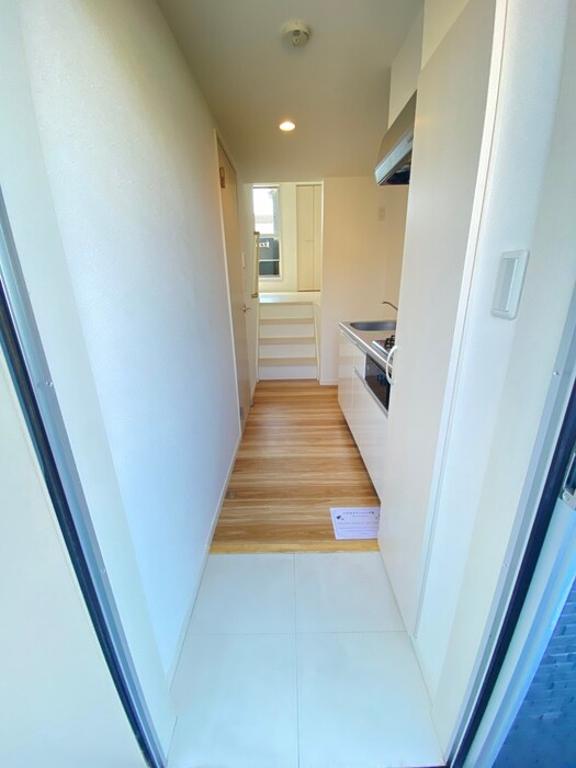 物件内観写真7　(玄関)