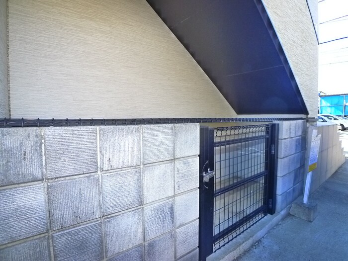 物件外観写真6　(建物設備)