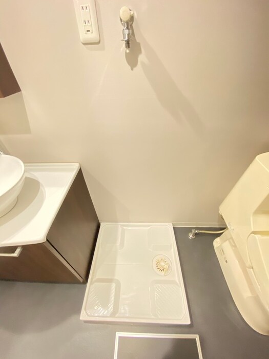 物件内観写真11　(洗濯機置場)