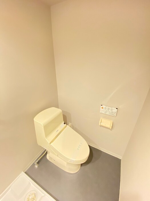 物件内観写真12　(トイレ)