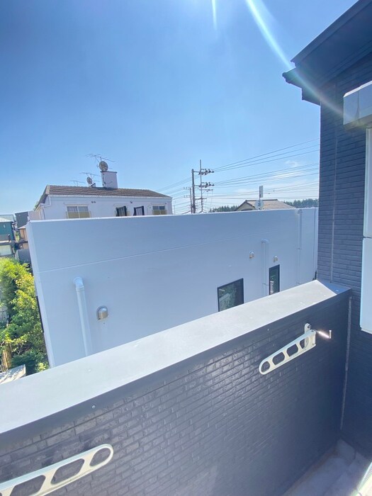 物件内観写真21　(室内からの展望)