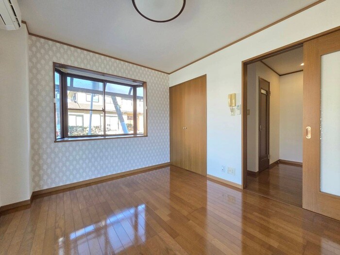 物件内観写真8　(居室)