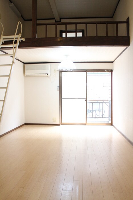 物件内観写真8　(居室)