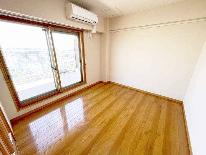 物件内観写真10　(居室)