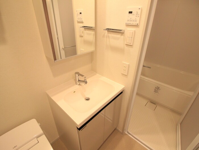 物件内観写真12　(洗面)