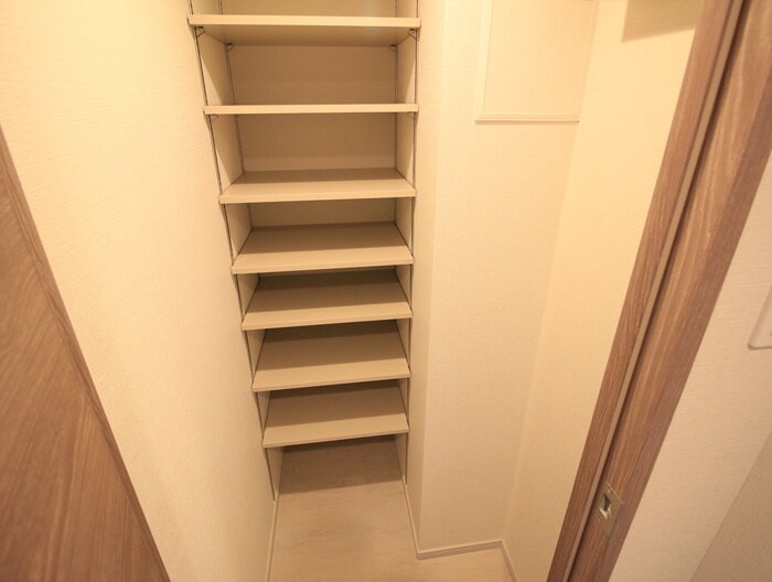 物件内観写真14　(靴箱)