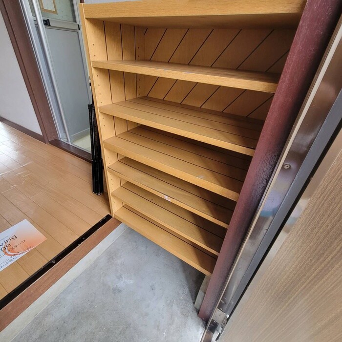 物件内観写真7　(靴箱)