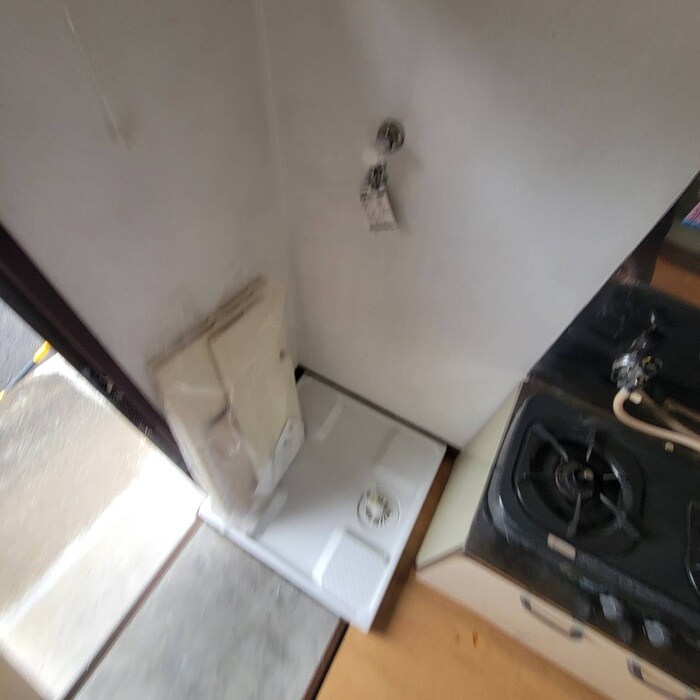 物件内観写真8　(洗濯機置場)