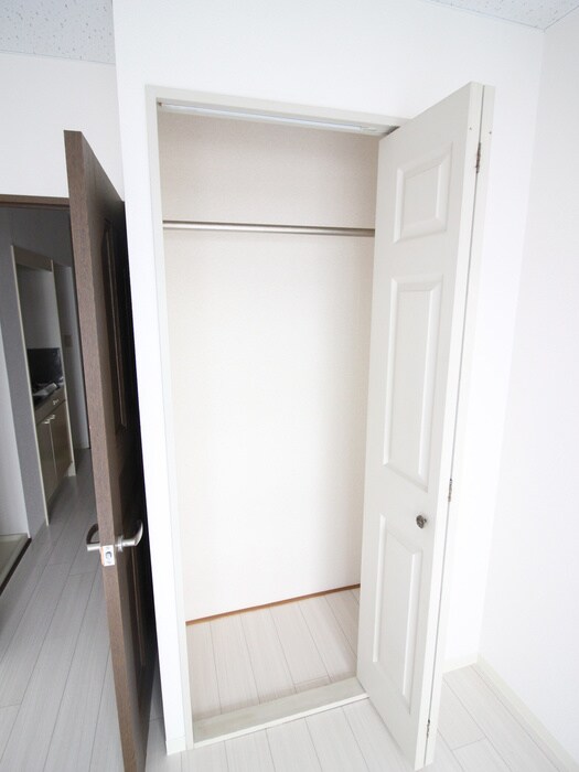 物件内観写真11　(収納)