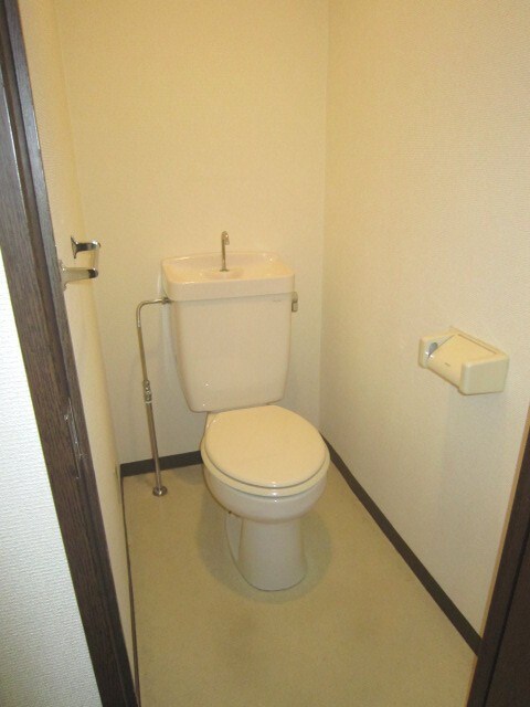 物件内観写真13　(トイレ)