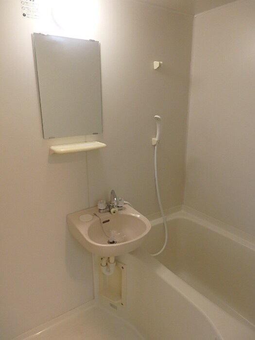 物件内観写真13　(バス／シャワールーム等)