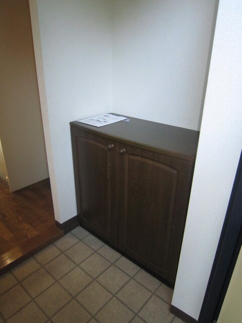 物件内観写真15　(靴箱)