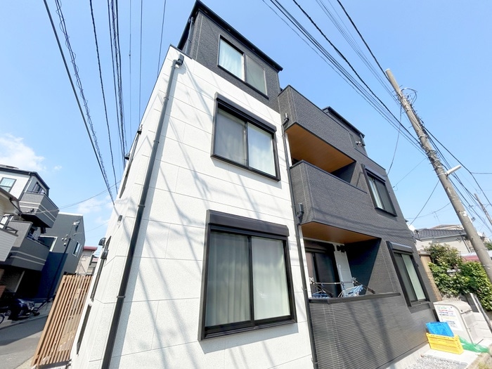 物件外観写真2　(駐輪場)