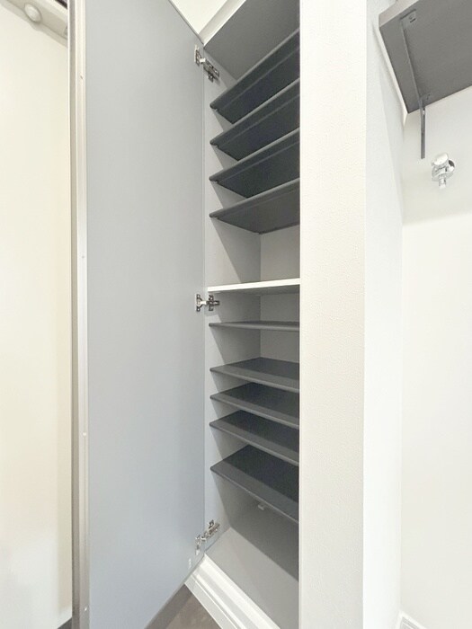 物件内観写真17　(靴箱)