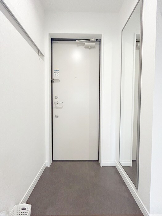 物件内観写真18　(玄関)
