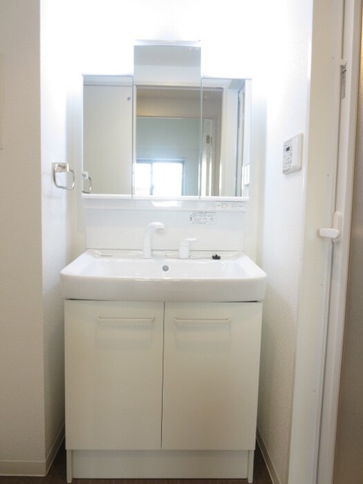 物件内観写真10　(洗面)