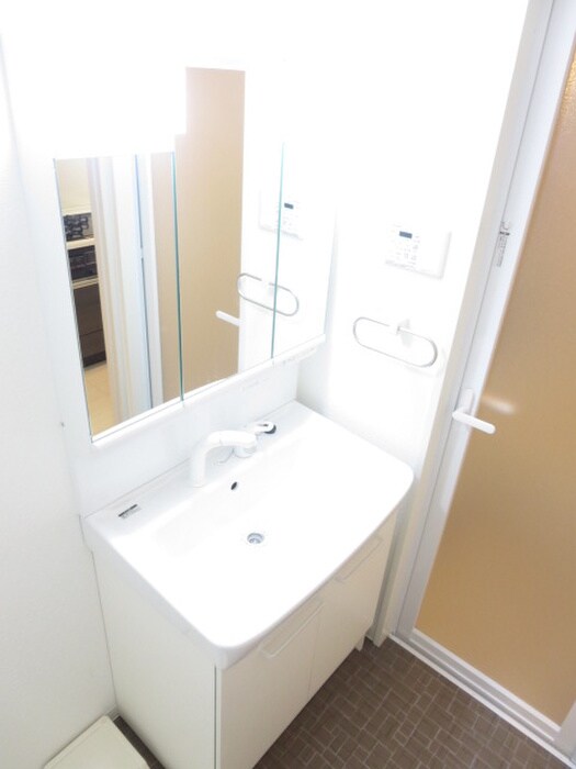 物件内観写真10　(洗面)