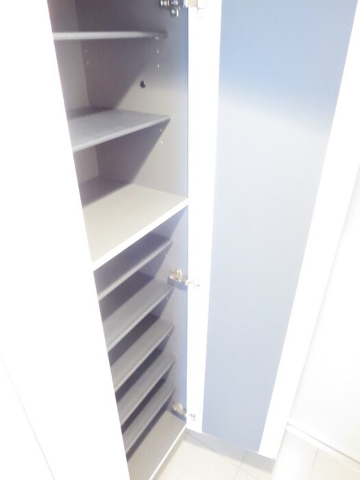 物件内観写真15　(靴箱)