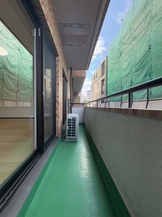 トーカンマンション南青山(103)のベランダ・バルコニー