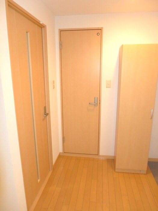 物件内観写真6　(廊下)