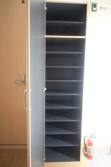 物件内観写真9　(靴箱)