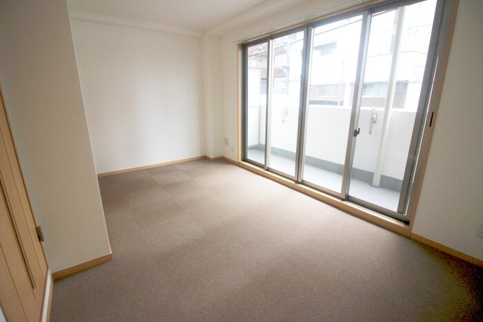 物件内観写真13　(居室)