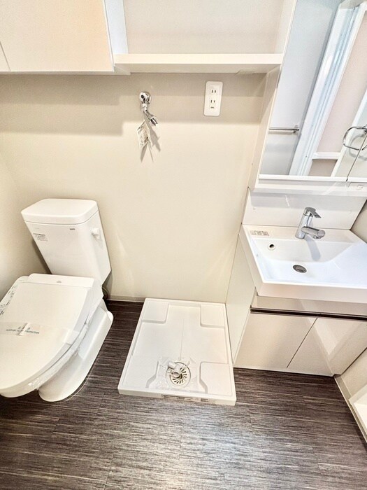 物件内観写真16　(洗濯機置場)