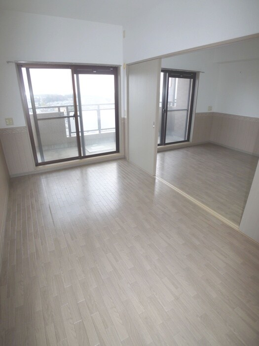 物件内観写真13　(居室)