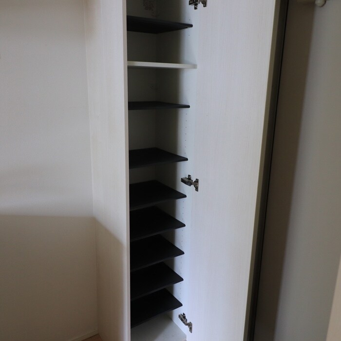 物件内観写真12　(靴箱)