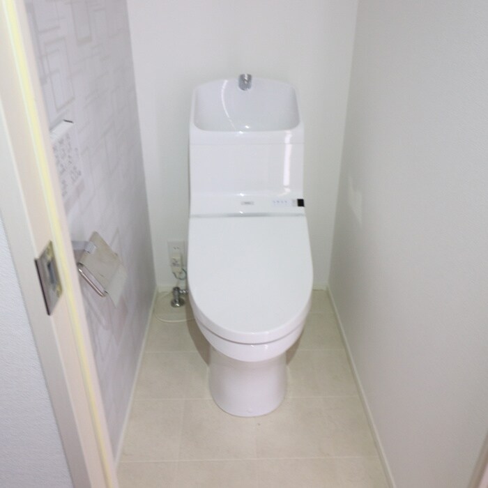 物件内観写真14　(トイレ)