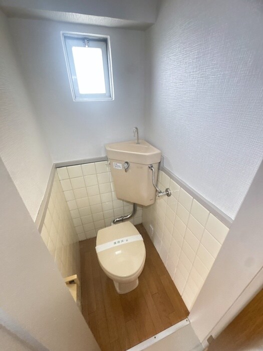 物件内観写真8　(トイレ)